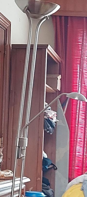 Lampadaire halogène  beschikbaar voor biedingen