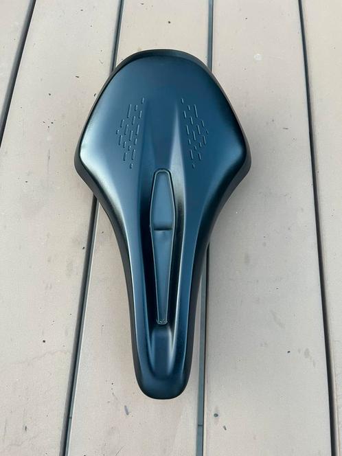 Selle Fizik Terra Argo X3, Vélos & Vélomoteurs, Vélos Pièces, Comme neuf, Général, Enlèvement ou Envoi