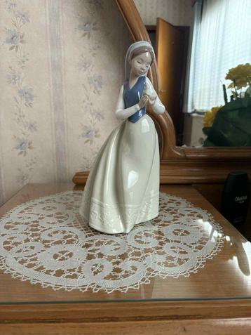 Nao Lladro 1264 beschikbaar voor biedingen