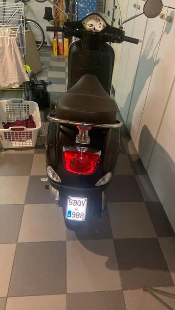 Vespa lx50 2 t beschikbaar voor biedingen
