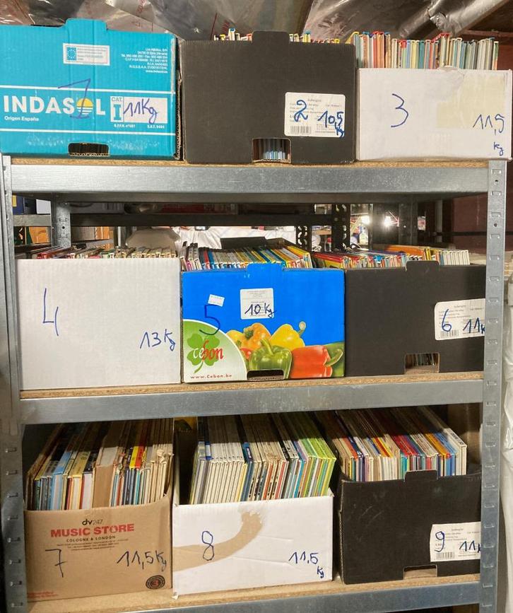 Groot lot van 500 Bd voor alle soorten, gelegenheden ∼ 200Kg, Boeken, Stripverhalen, Gelezen, Meerdere stripboeken, Ophalen