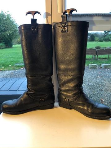 Bottes hautes Femmes Palladium 39 en cuir noir à enfiler beschikbaar voor biedingen