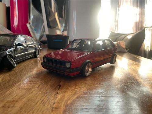 Norev Volkswagen Golf Gti 1:18 Rood custom, Hobby en Vrije tijd, Modelauto's | 1:18, Zo goed als nieuw, Norev, Ophalen