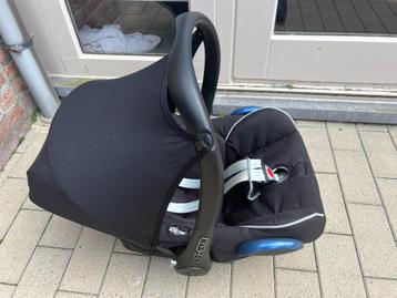 Maxi-Cosi met zonnescherm beschikbaar voor biedingen