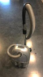 Nilfisk stofzuiger 2000W, Elektronische apparatuur, Stofzuigers, Stofzak, Stofzuiger, Ophalen of Verzenden, Zo goed als nieuw