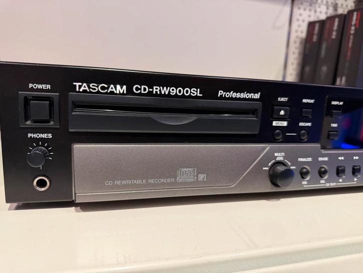 Enregistreur CD professionnel Tascam CD-RW900SL, TV, Hi-fi & Vidéo, Appareils professionnels, Comme neuf, Enlèvement ou Envoi