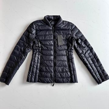 mt XS dons Jas Armani Exchange beschikbaar voor biedingen