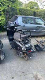 GTS Toscana Dynamic 2024 C Full Option - 5000 Km, Fietsen en Brommers, Brommers | Overige merken, Ophalen