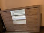 Verlichte, houten wandkast, zo goed als nieuw, Ophalen, Zo goed als nieuw, 150 tot 200 cm, 50 tot 75 cm
