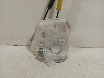 PORTIERVANGER CV ELEKTR. LINKS ACHTER Mazda 2 (DJ / DL) beschikbaar voor biedingen