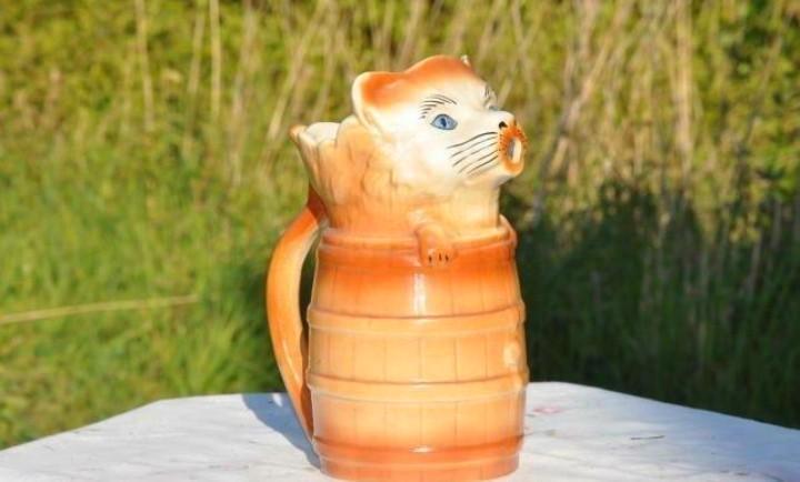 §ancien pichet faience barbotine chat au tonneau, Antiek en Kunst, Antiek | Keramiek en Aardewerk, Ophalen of Verzenden