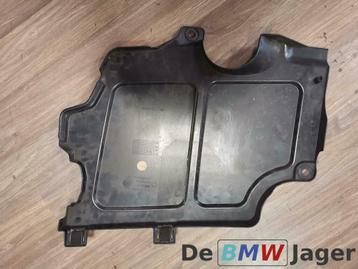 Afdekking links BMW 7-serie E65 E66 17117510909 beschikbaar voor biedingen