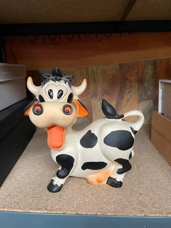 een speelse koeienfiguur  grappige spaarpot, Verzamelen, Spaarpotten, Zo goed als nieuw, Ophalen of Verzenden