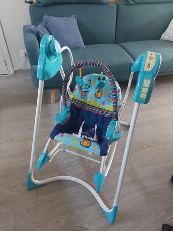 Wip stoel rocking chair. Wipt vanzelf met muziek  beschikbaar voor biedingen