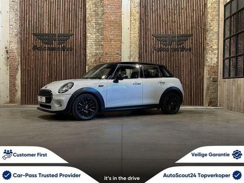 MINI Cooper 1.5iA*AUT*PDC*SPORTZETELS*CHILI*5 DEURS*, Auto's, Mini, Bedrijf, Cooper, ABS, Airbags, Airconditioning, Alarm, Bluetooth