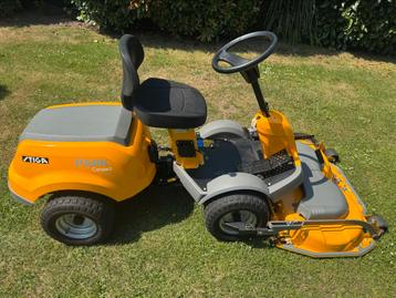 STIGA PARK COMPACT HST/ 105 CM COMBI MAAIDEK ZITMAAIER beschikbaar voor biedingen