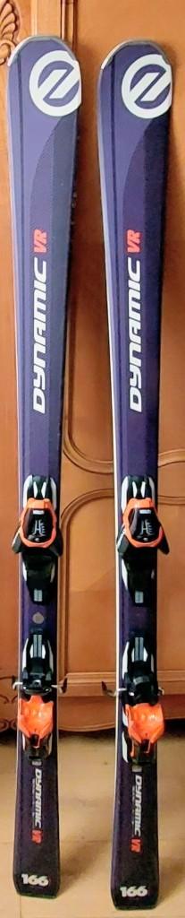 Lot de 2 paires de skis – Rossignol & Dynamic – 130 €, Sports & Fitness, Ski & Ski de fond, Utilisé, Skis, Rossignol, Carving