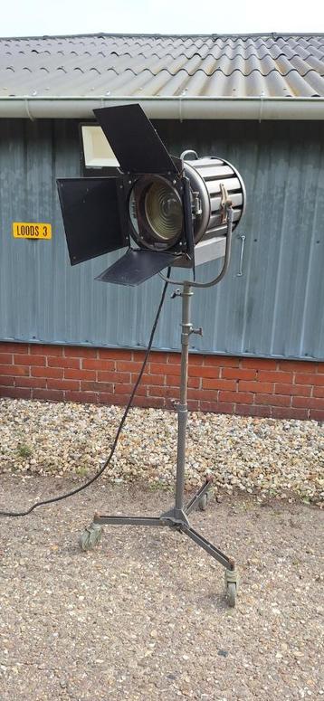 Industriële filmlamp, theaterspot Mole Richardson type 410. beschikbaar voor biedingen