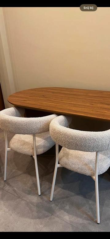 6 eetkamerstoelen beschikbaar voor biedingen