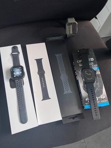 Apple Watch ser6 44mm Space g Aluminium Zwarte Sportband beschikbaar voor biedingen