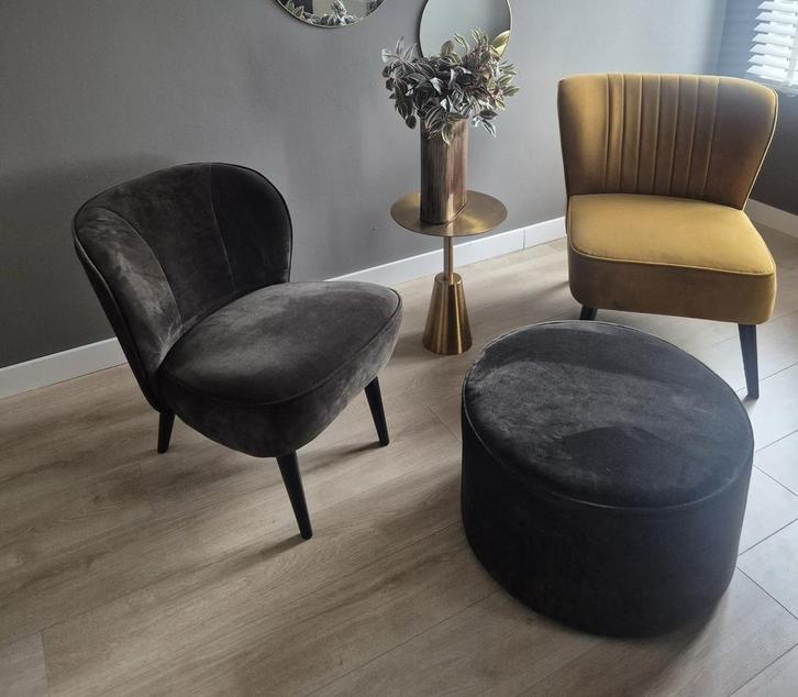Nieuw van set Woood fauteuil met grote hocker, ongebruikt, Huis en Inrichting, Zetels | Zetels, Zo goed als nieuw, Ophalen