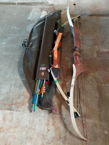 2 bogen met tas en.pijlen, Ophalen, Gebruikt, Pijlen