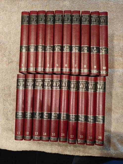Kleine Winkler Prins in kleur & Medische Encyclopedie, Boeken, Encyclopedieën, Zo goed als nieuw, Complete serie, Algemeen, Ophalen