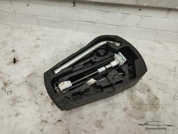 Gereedschapset VW Up Skoda Citigo Seat Mii 1S0012115P beschikbaar voor biedingen