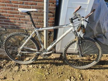 THOMPSON XCT V2 MTD MACH 5 mountinbike 28 inch fiets heel go beschikbaar voor biedingen