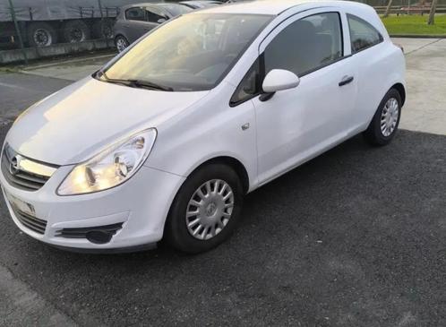 Opel corsa 1.2i très propre, Auto's, Opel, Particulier, Corsa, ABS, Airbags, Alarm, Bluetooth, Boordcomputer, Centrale vergrendeling