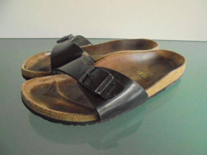 Gratis Verzenden | Birkenstock zwart lak slippers 38, Kleding | Dames, Schoenen, Zo goed als nieuw, Slippers, Zwart, Verzenden