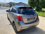 Toyota Yaris 1.5i VVT-i Hybrid C. and pack Two-Tone E, Auto's, Automaat, 1497 cc, Bruin, Overige brandstoffen