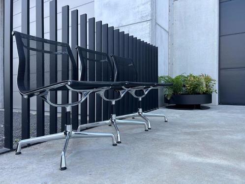 VITRA EAMES EA105 NETWEAVE STOEL, 5x, Huis en Inrichting, Bureaustoelen, Zo goed als nieuw, Bureaustoel, Verzenden