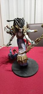 Figurine World of Warcraft Deluxe Series 4 Dame Vashj, Enlèvement ou Envoi, Utilisé