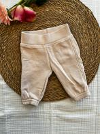 Broek met beertje, Maat 50 (tweeling), Enlèvement ou Envoi, Comme neuf, Fille, Pantalon
