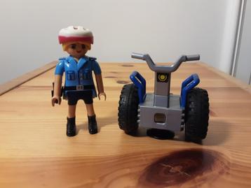 PLaymobil agent en balance board beschikbaar voor biedingen