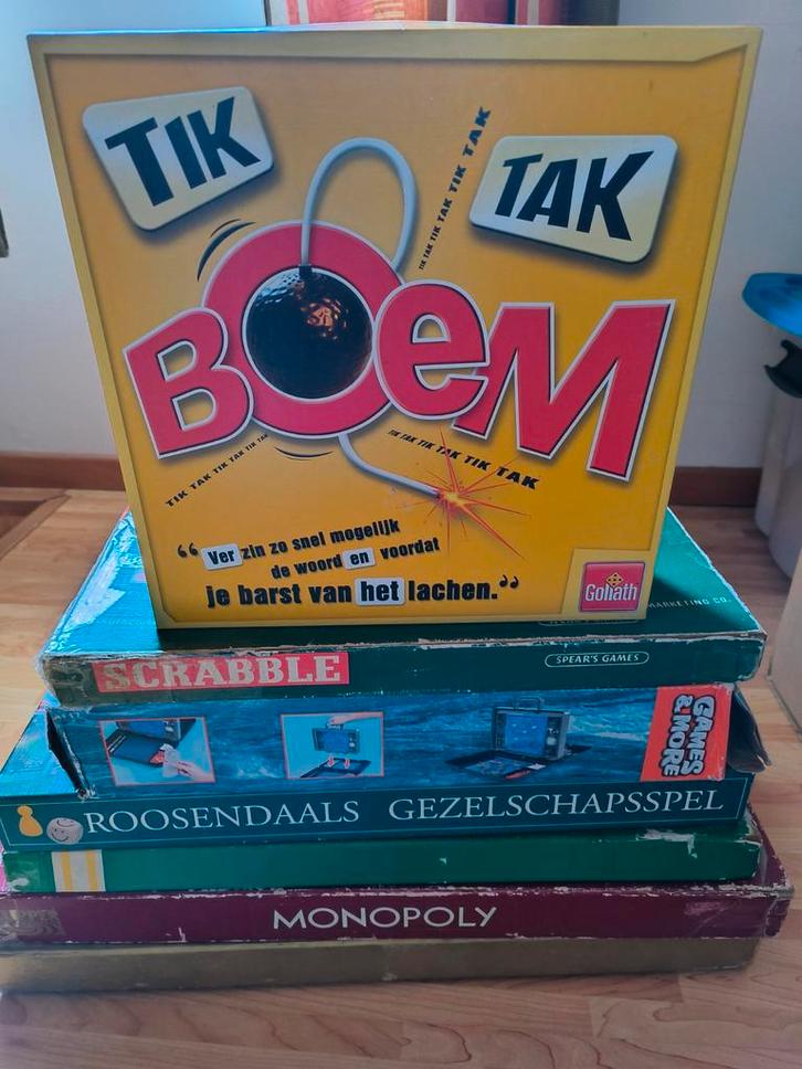 Gezelschapsspel boem, Scrabble, zeeslag, monopoly, Hobby & Loisirs créatifs, Jeux de société | Jeux de cartes, Enlèvement ou Envoi