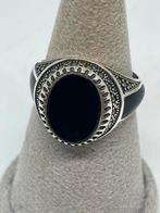 Zilveren ring met onyx maat 19 en 18, Bijoux, Sacs & Beauté, Bagues, Avec pierre précieuse, Noir, Argent, Femme