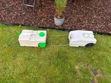 Afvalwatertank 2 stuks 25l en 23l de grijze fimma is 23l beschikbaar voor biedingen