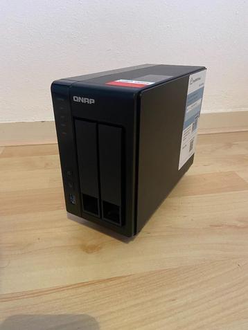 Qnap TS-251+ NAS *8gb ram upgrade* + evt. hdd