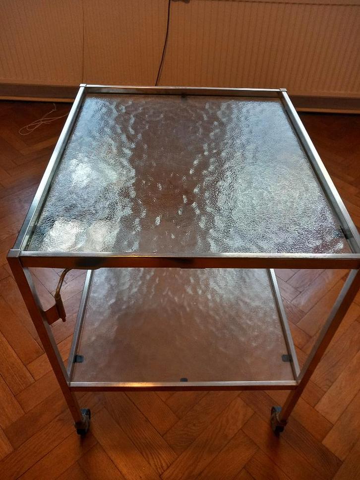 Medische roltafel - instrumententafel, Zakelijke goederen, Kantoor en Winkelinrichting | Winkel en Inventaris, Ophalen