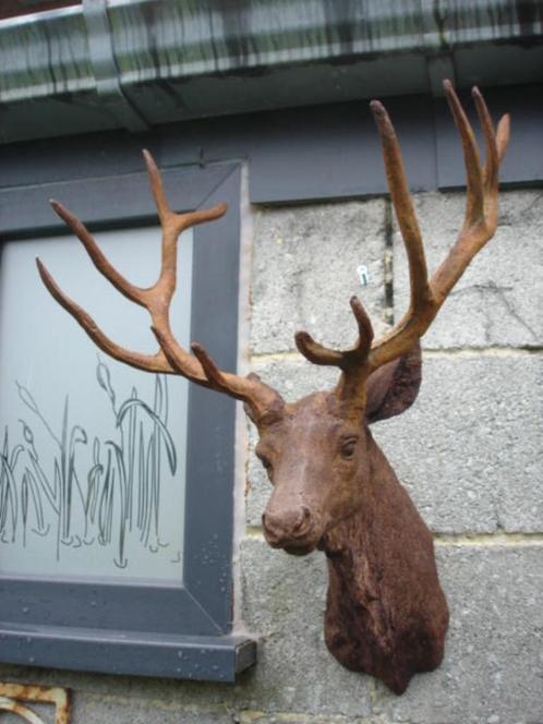 statue ou buste d une tête de cerf en fonte pat rouillé, Jardin & Terrasse, Décoration murale de jardin, Neuf, Enlèvement ou Envoi