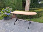 Massief eiken bijzet/eettafel met gietijzeren onderstel., Ophalen of Verzenden, Zo goed als nieuw