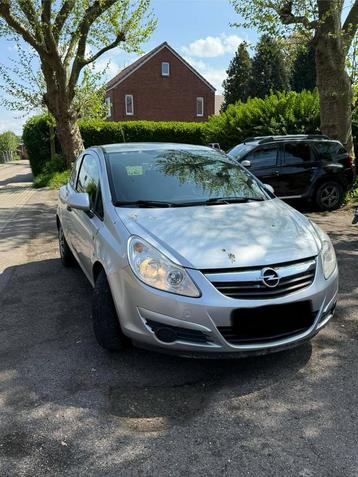 Opel corsa 1.2 essence 220.000km 2010 année, Autos, Achat, Entreprise