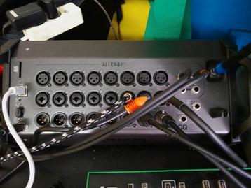 Allen & Heath cq20b + bag + rack ears beschikbaar voor biedingen