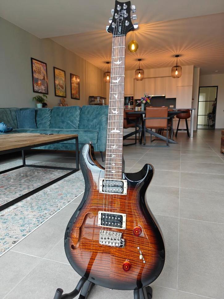 Bodemprijs! : 2024 PRS SE Custom 22 Semi-Hollow, Musique & Instruments, Instruments à corde | Guitares | Électriques, Comme neuf