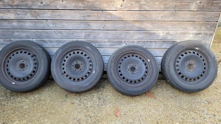 Stalen velgen, Autos : Pièces & Accessoires, Pneus & Jantes, Pneu(s), Pneus hiver, 16 pouces, 205 mm, Véhicule de tourisme, Utilisé