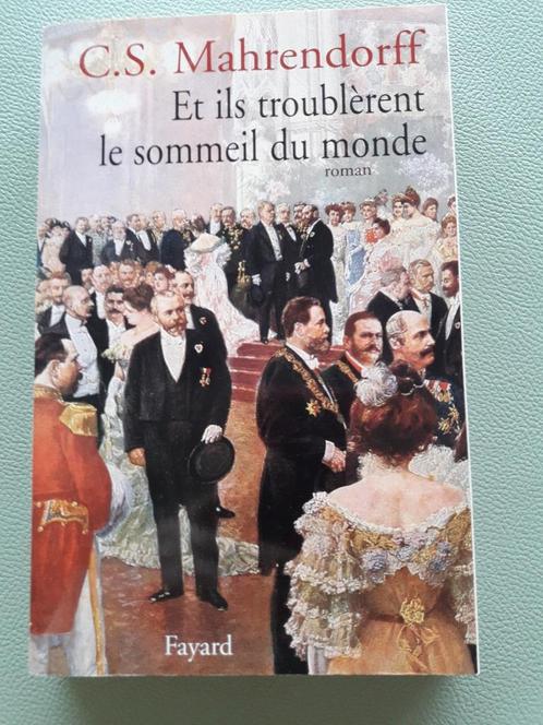 Et ils troublèrent le sommeil du monde/intrigue policière, Boeken, Historische romans, Zo goed als nieuw, Ophalen