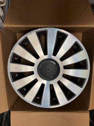 Set audi a8 replica s in 8x19 et 45 steek 5x112 beschikbaar voor biedingen