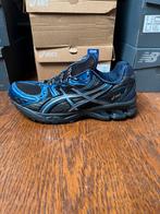 Paire d'asics, Enlèvement ou Envoi, Neuf, Chaussures